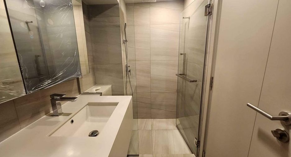 For rent 1 bed condo in Bang Rak, Bangkok