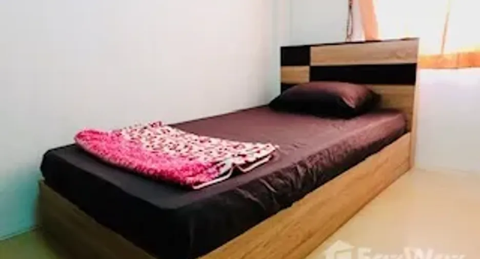 For rent 3 bedrooms townhouse in Prawet, Bangkok