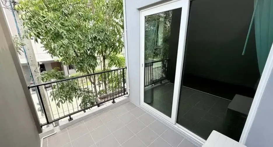 For rent 3 bedrooms house in Prawet, Bangkok