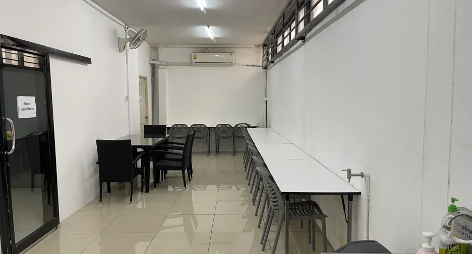 For rent office in Bang Kapi, Bangkok