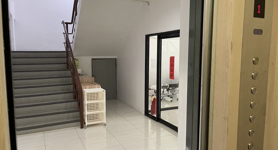 For rent office in Bang Kapi, Bangkok