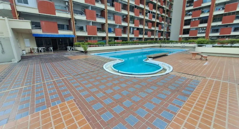 For rent 2 bedrooms condo in Bang Na, Bangkok