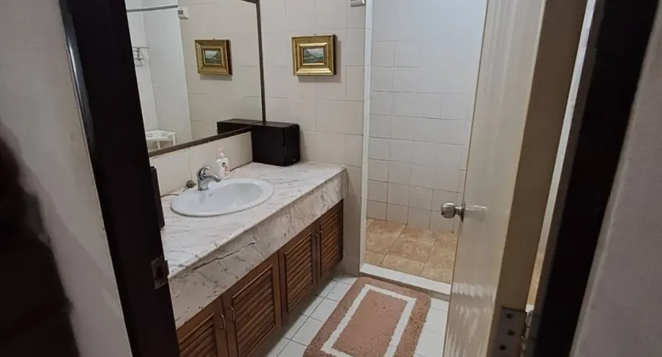 For rent 2 bedrooms condo in Bang Na, Bangkok