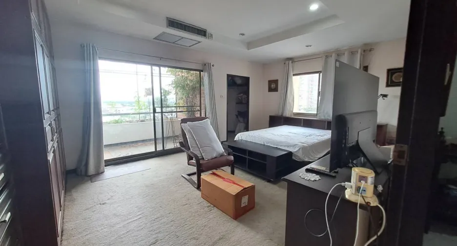 For rent 2 bedrooms condo in Bang Na, Bangkok