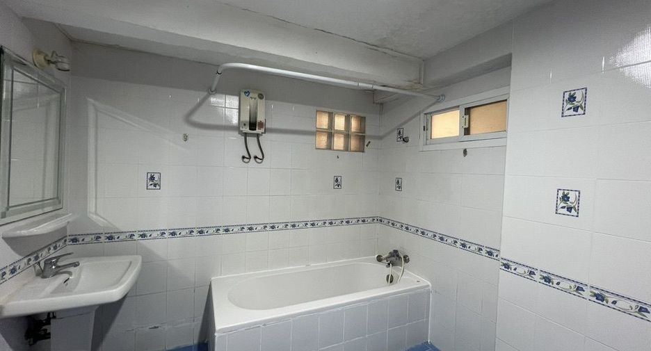 Apartment zur Miete mit 2 Zimmer in Watthana, Bangkok