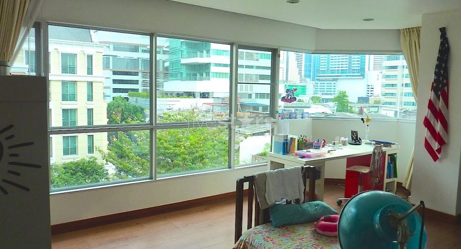Condo en alquiler de 4 habitaciones en Khlong Toei, Bangkok
