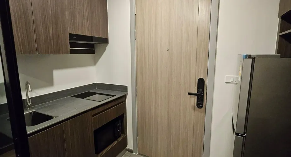 À louer 1 chambre condo à Bang Kapi, Bangkok