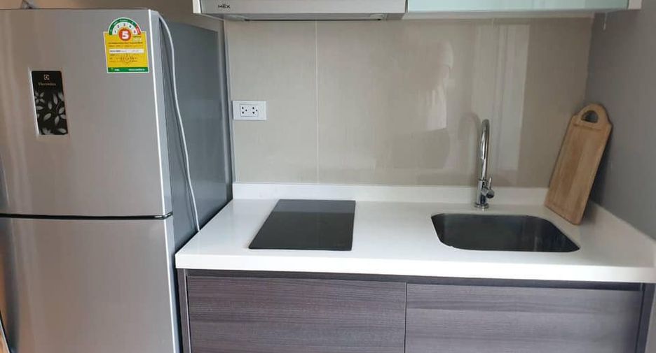 For rent 1 bed condo in Sathon, Bangkok