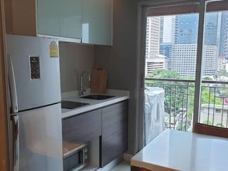 Condo en alquiler de 1 habitaciones en Sathon, Bangkok
