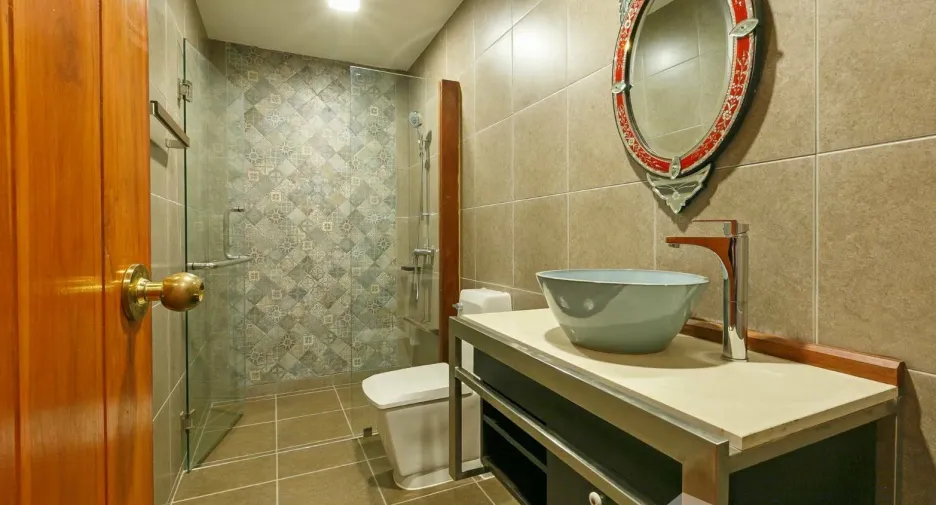 For rent 4 bedrooms villa in Bang Na, Bangkok