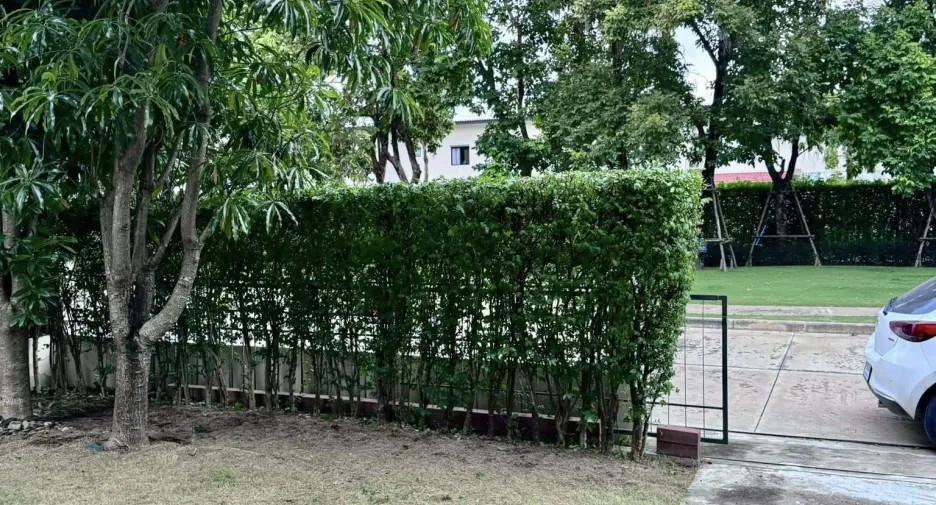 For rent 3 bedrooms house in Bang Bo, Samut Prakan