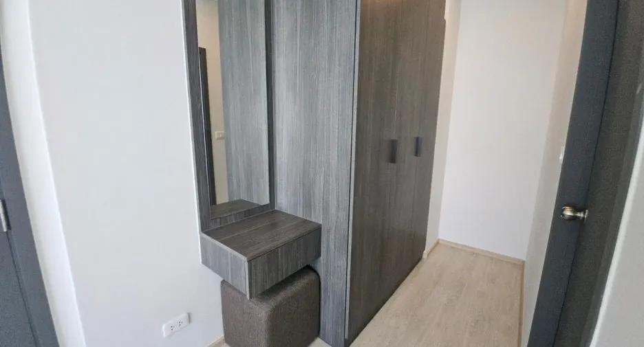 For rent 2 bedrooms condo in Bang Na, Bangkok