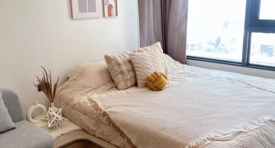 For rent studio condo in Khlong San, Bangkok