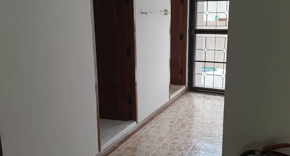 For rent 6 bedrooms house in Mueang Samut Prakan, Samut Prakan