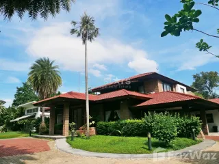 For rent 5 bedrooms house in Suan Luang, Bangkok