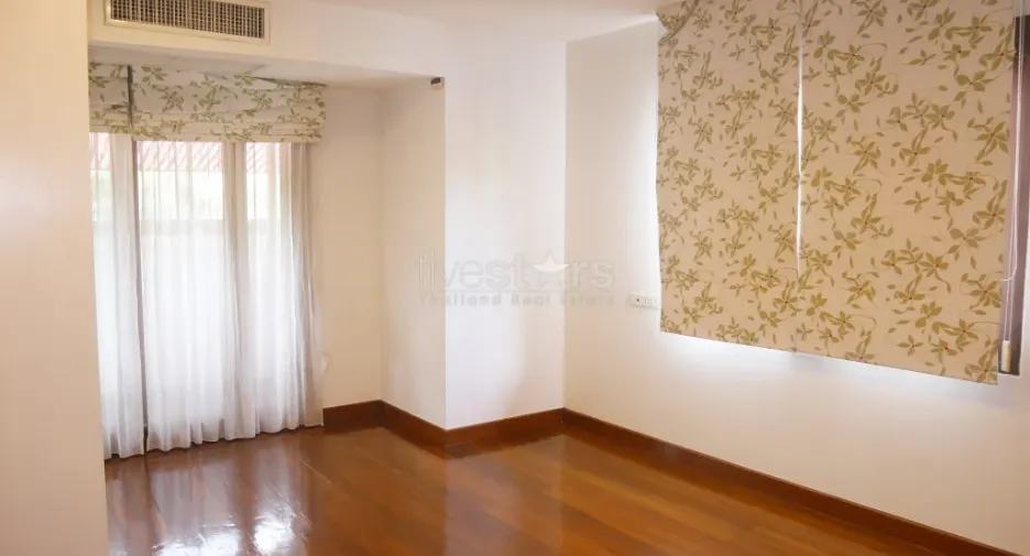 Haus zur Miete mit 5 Zimmer in Suan Luang, Bangkok