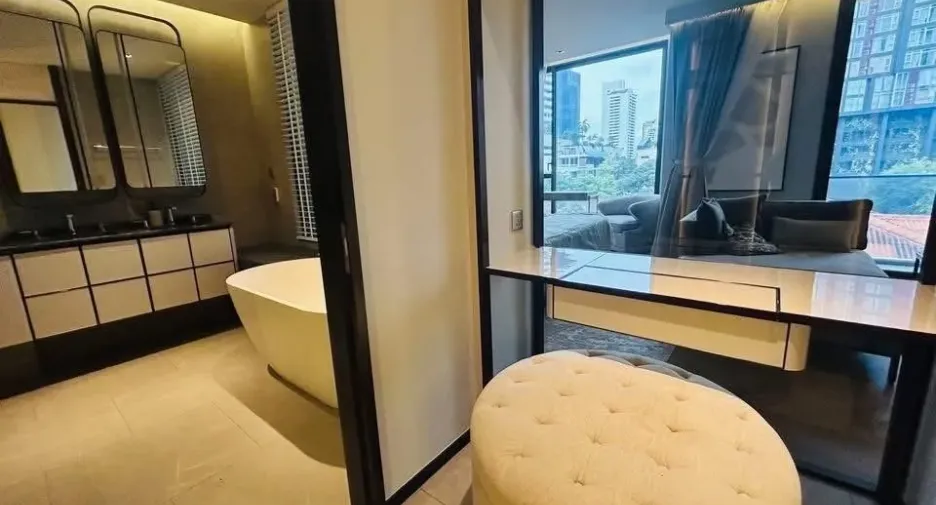 For rent 3 bedrooms condo in Watthana, Bangkok