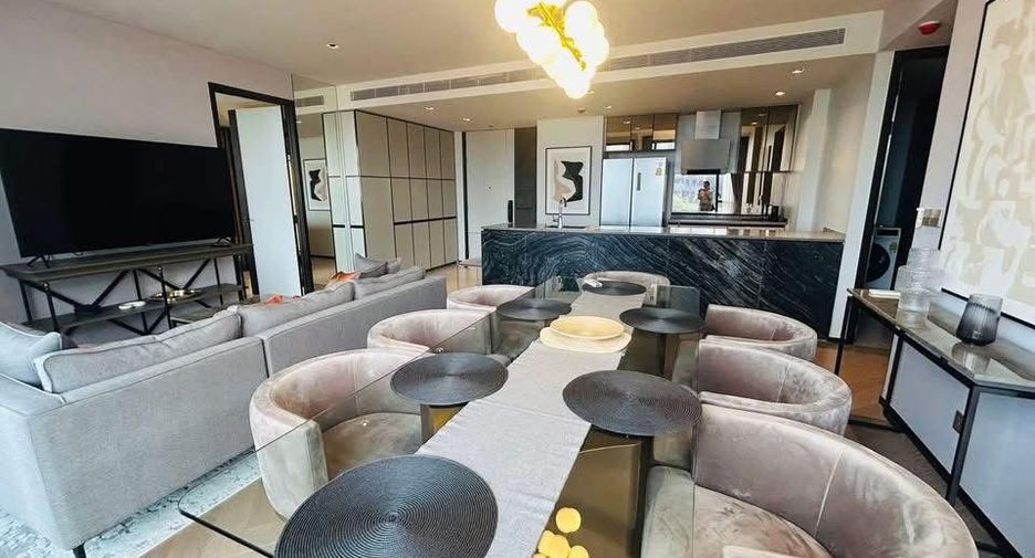 For rent 3 bedrooms condo in Watthana, Bangkok