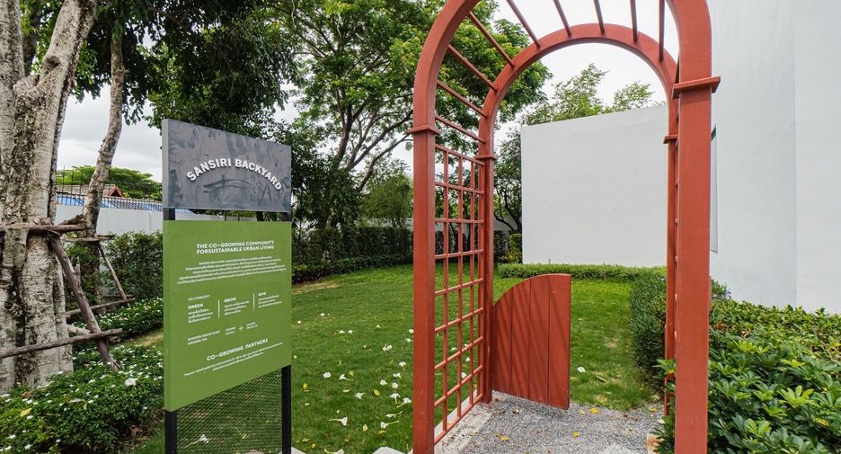 For rent 4 bedrooms house in Prawet, Bangkok