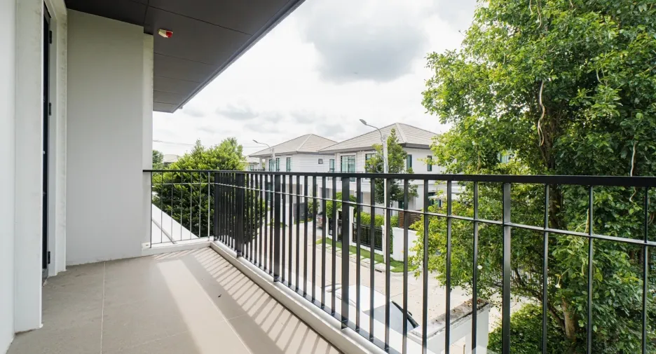For rent 4 bedrooms house in Prawet, Bangkok