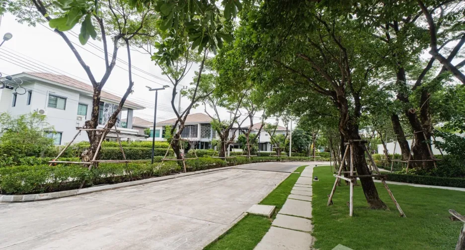 For rent 4 bedrooms house in Prawet, Bangkok