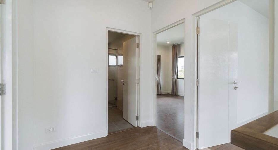 For rent 4 bedrooms house in Prawet, Bangkok
