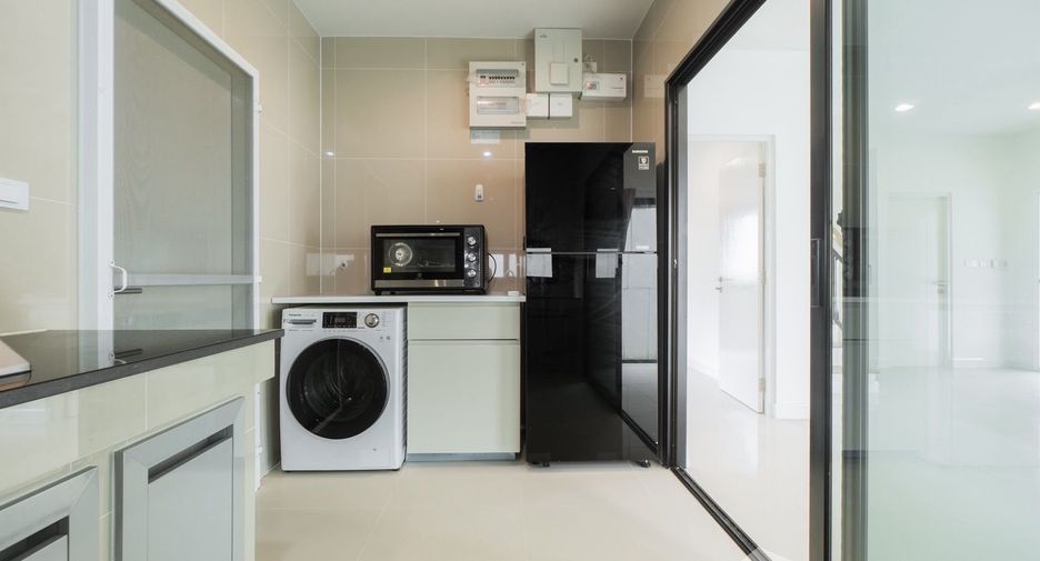 For rent 4 bedrooms house in Prawet, Bangkok