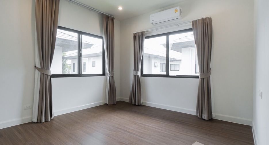 For rent 4 bedrooms house in Prawet, Bangkok