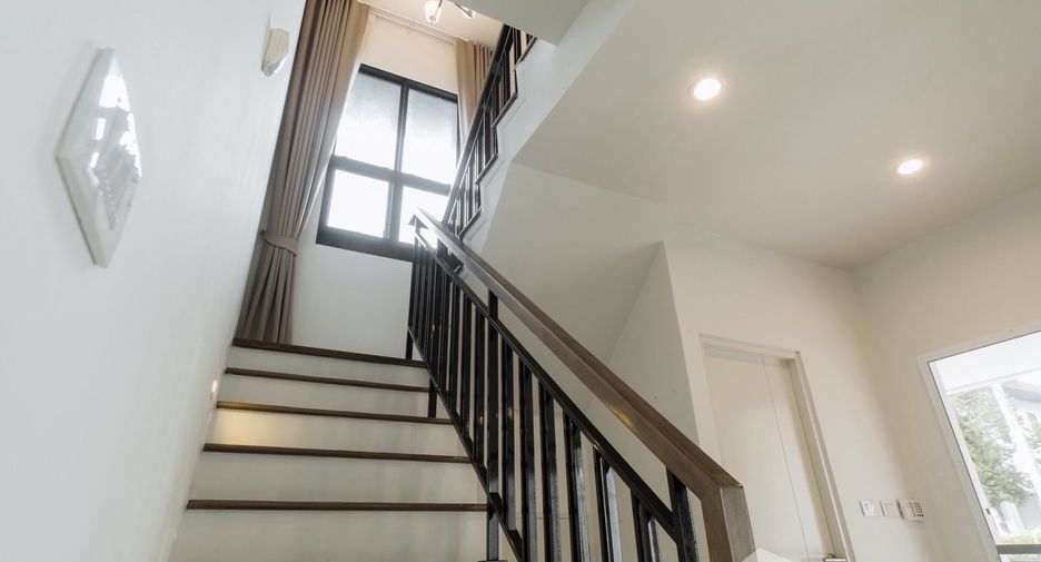 For rent 4 bedrooms house in Prawet, Bangkok