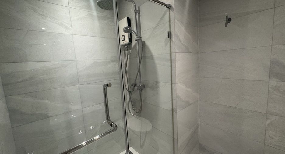 Condo en alquiler de 2 habitaciones en Watthana, Bangkok