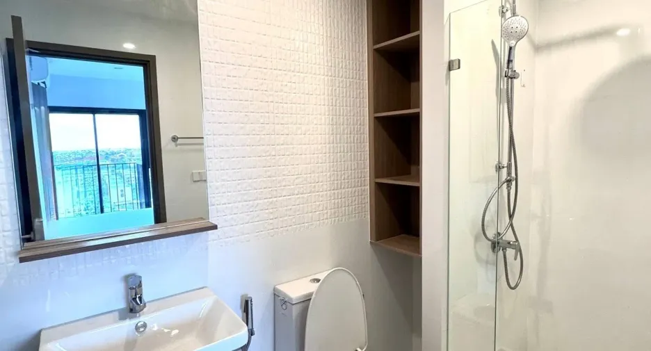 For rent 1 bed condo in Bang Kapi, Bangkok