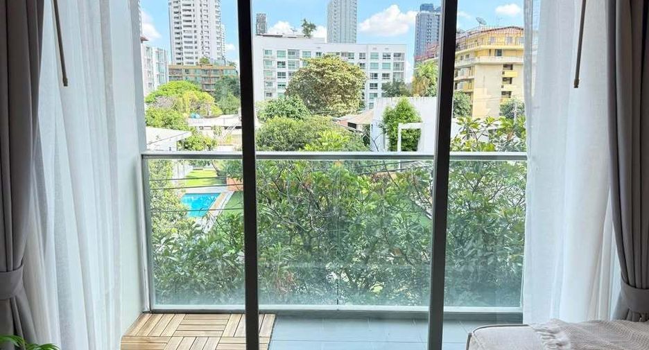 For rent 1 bed condo in Watthana, Bangkok