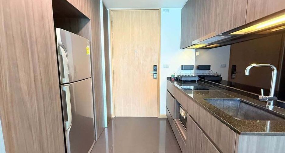 For rent 1 bed condo in Watthana, Bangkok