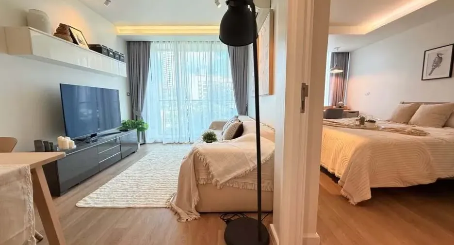 For rent 1 bed condo in Watthana, Bangkok