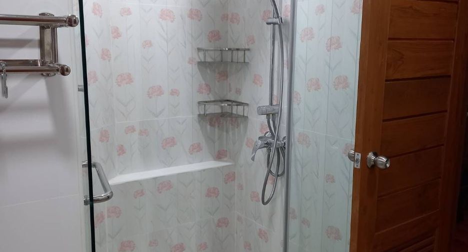 For rent 2 bedrooms condo in Bang Na, Bangkok