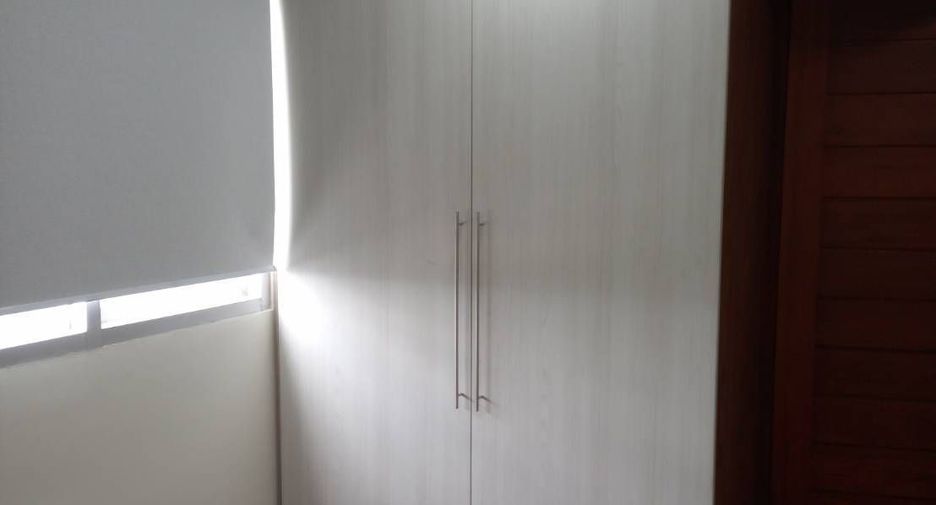 For rent 2 bedrooms condo in Bang Na, Bangkok