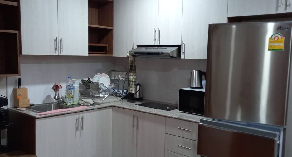 For rent 2 bedrooms condo in Bang Na, Bangkok