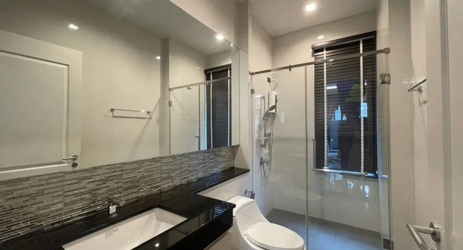 ให้เช่า 4 ห้องนอน บ้านเดี่ยว ใน บางบอน, กรุงเทพฯ