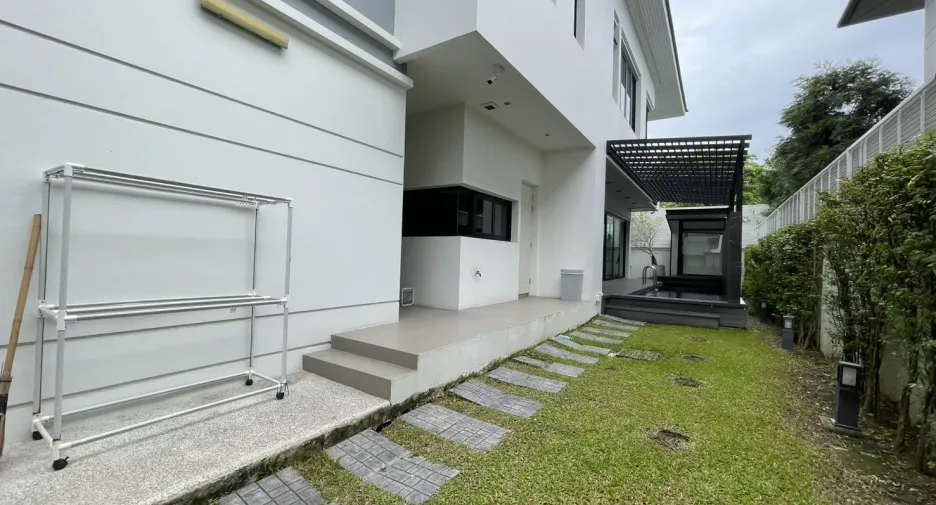 ให้เช่า 4 ห้องนอน บ้านเดี่ยว ใน บางบอน, กรุงเทพฯ