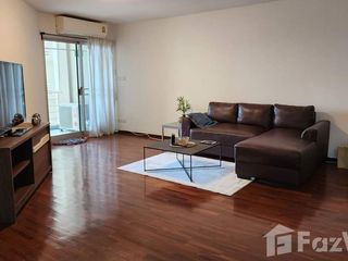 For rent 2 bedrooms condo in Yan Nawa, Bangkok