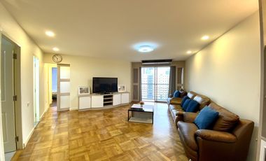 For rent 3 bedrooms condo in Yan Nawa, Bangkok