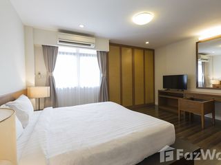 For rent 4 bedrooms condo in Khlong Toei, Bangkok