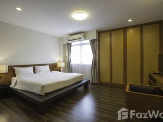 For rent 4 bedrooms condo in Khlong Toei, Bangkok