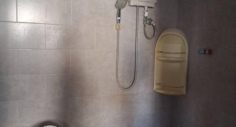 For rent 2 bedrooms condo in Wang Thonglang, Bangkok