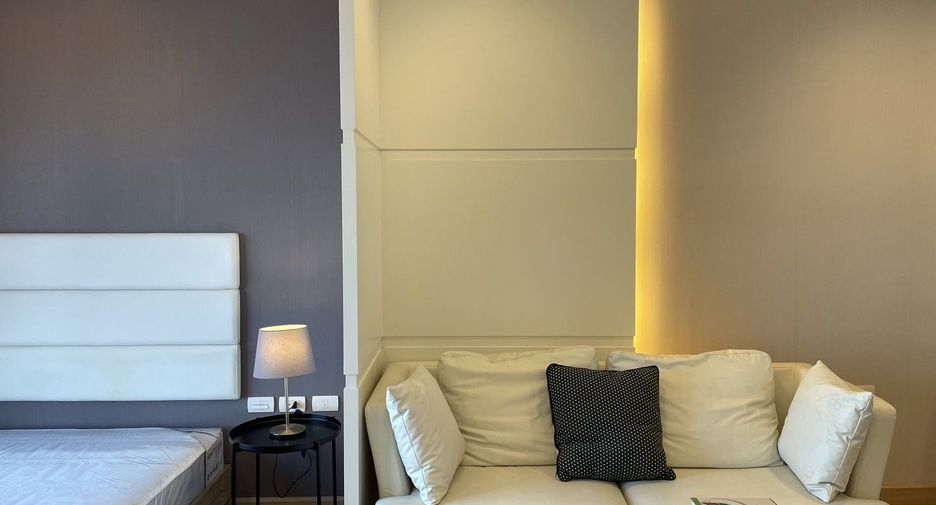 For rent studio condo in Khlong San, Bangkok