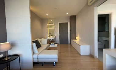 Wohnung zur Miete mit Studio in Khlong San, Bangkok