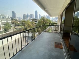 À louer 3 chambres appartement à Khlong Toei, Bangkok