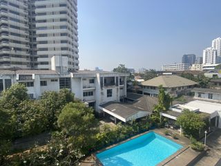 À louer 3 chambres appartement à Khlong Toei, Bangkok