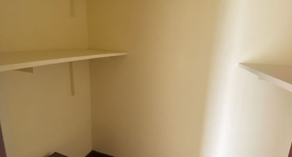 For rent 3 ベッドルーム apartment in Khlong Toei, Bangkok