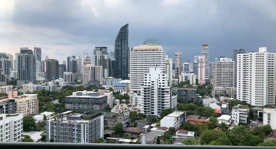 Condo en alquiler de 2 habitaciones en Watthana, Bangkok
